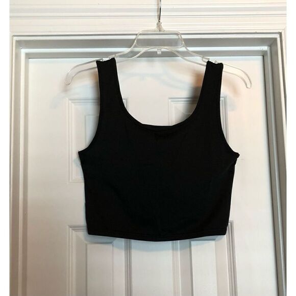 UNBRANDED - L Sz L Sleeveless Black Cropped Tank Top. (runs small). NWOT! - Picture 4 of 12